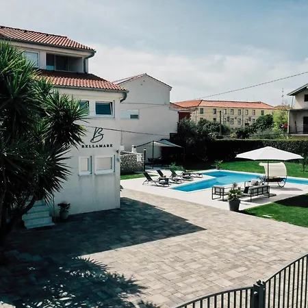 Bellamare Apartment
