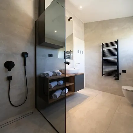 Bellamare Apartmán *