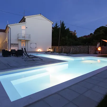 Bellamare Apartmán *